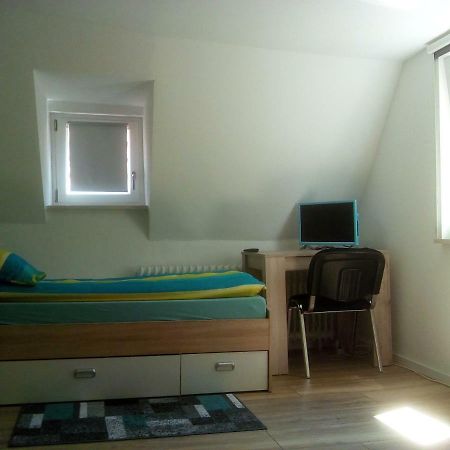 3Zi Ferienwohnung In Kirchhain Nahe Marburg Und Stadtallendorf Exterior photo